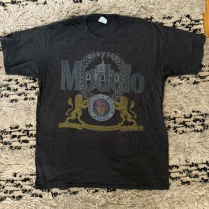Modelo short sleeve Tshirt